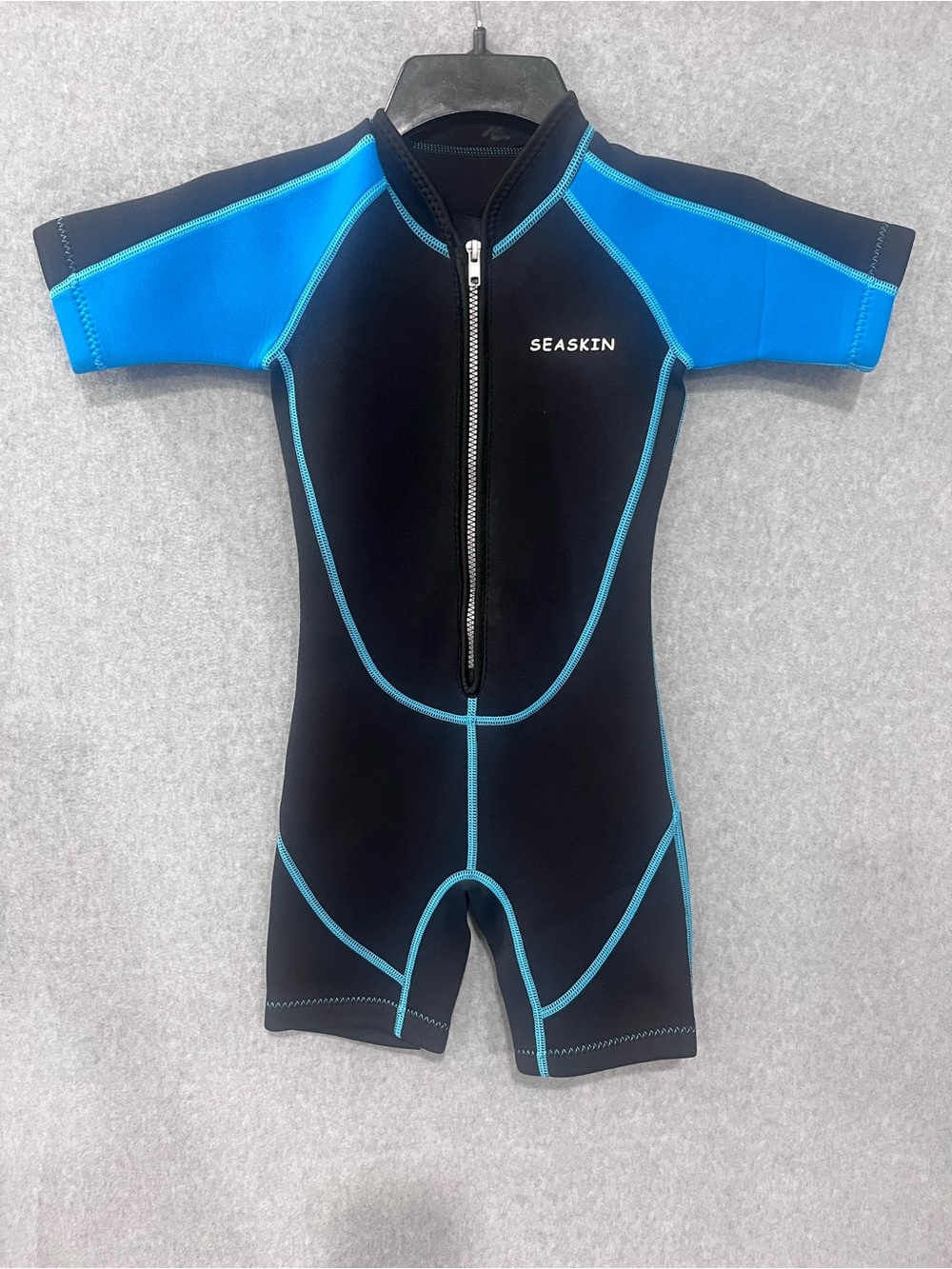 SeaSkin Shorty Front Zip Wetsuit Kids Size 4 Youth Diving Snorkeling Surfing 518